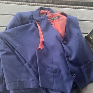 Boys size 10 navy 3 piece suit